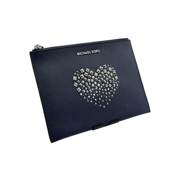 RETAIL $178 Michael MICHAEL KORS Extra Large Zip Clutch*Studded Hearts! BNWT - Picture 2 of 14